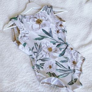 Luckyleo “Allure” leotard| Size S |Almond Camellia